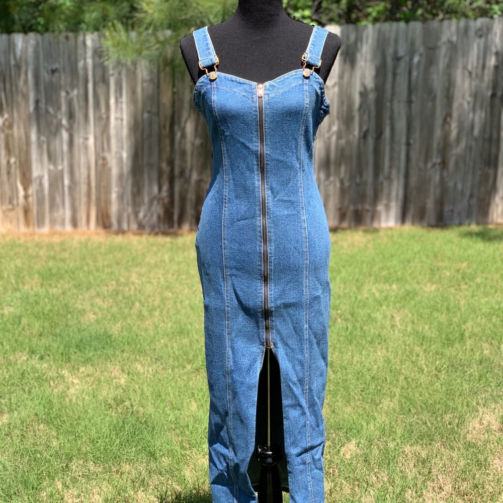 Jean front-zipper dress